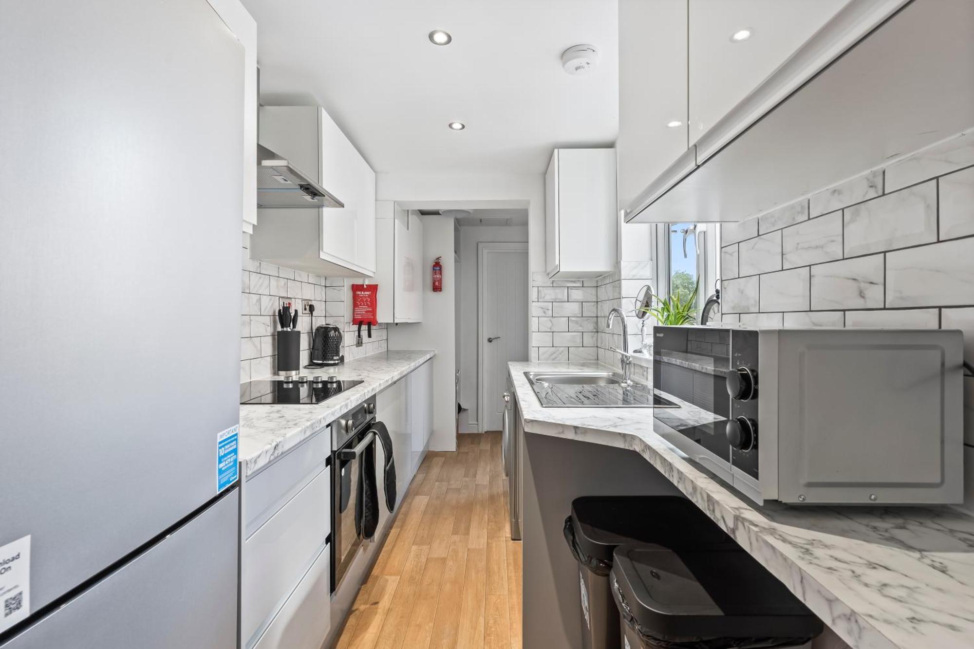 4 Bedroom, 2 Bath In Newcastle Town Centre Extérieur photo