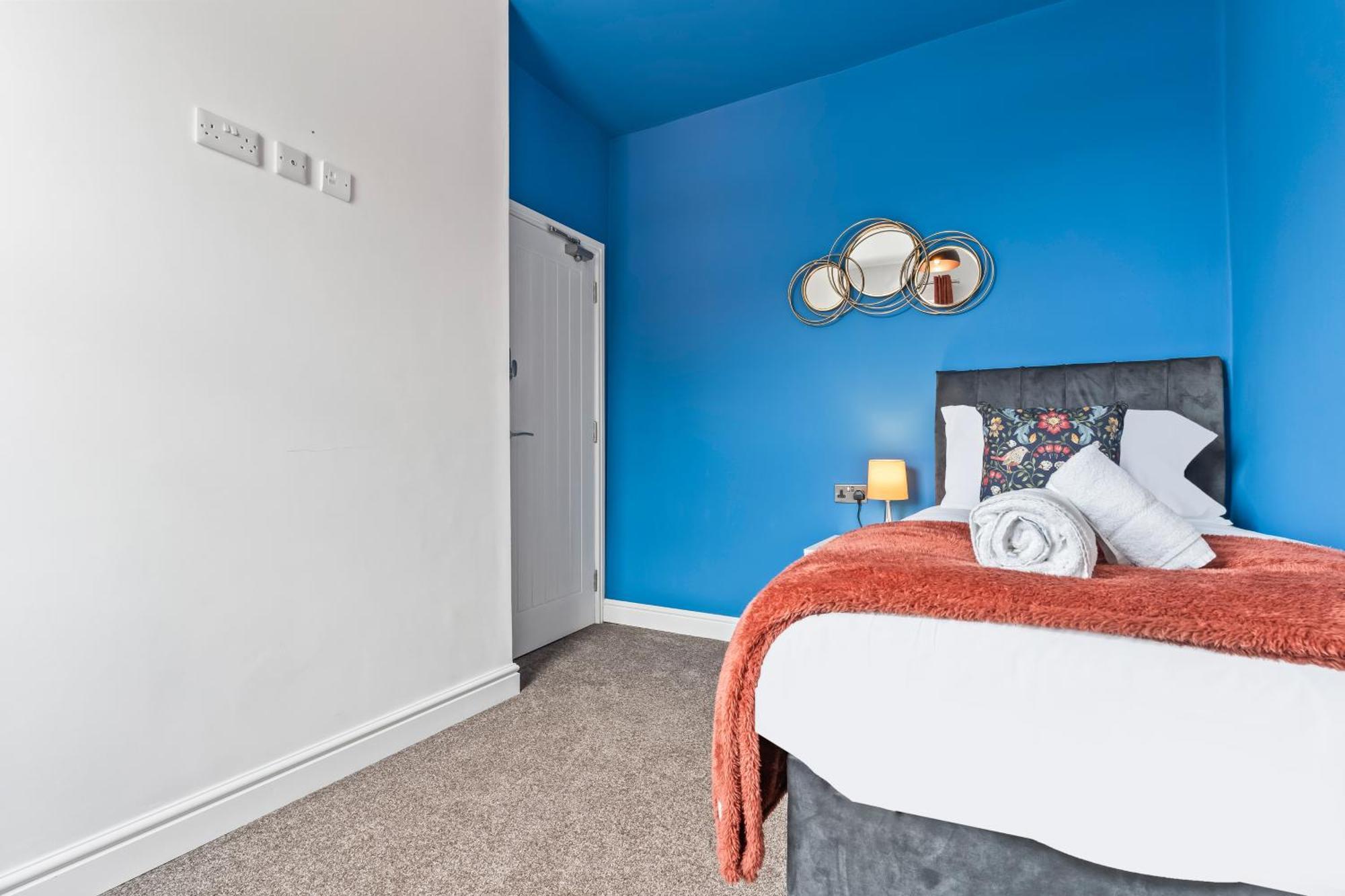 4 Bedroom, 2 Bath In Newcastle Town Centre Extérieur photo